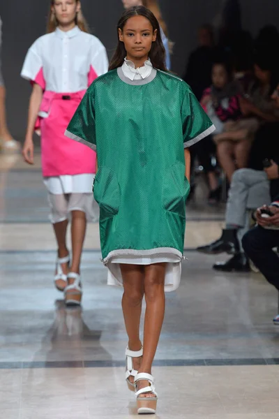 Look 12